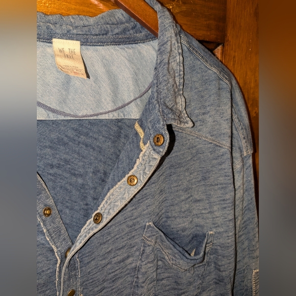 We the Free Love This Henley Blue Distressed Free People M Medium High Low Asymm - Picture 10 of 13